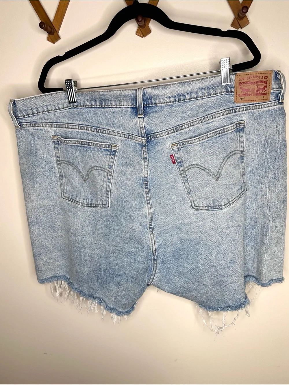 Levis 501 Women’s Denim Jean Shorts plus size 24 Jorts